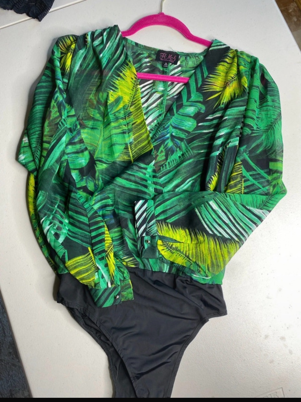 Hot Miami Styles Green Tropical Leaf Print Long Sleeve Bodysuit